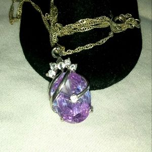18ct lab created tanzanite pendant